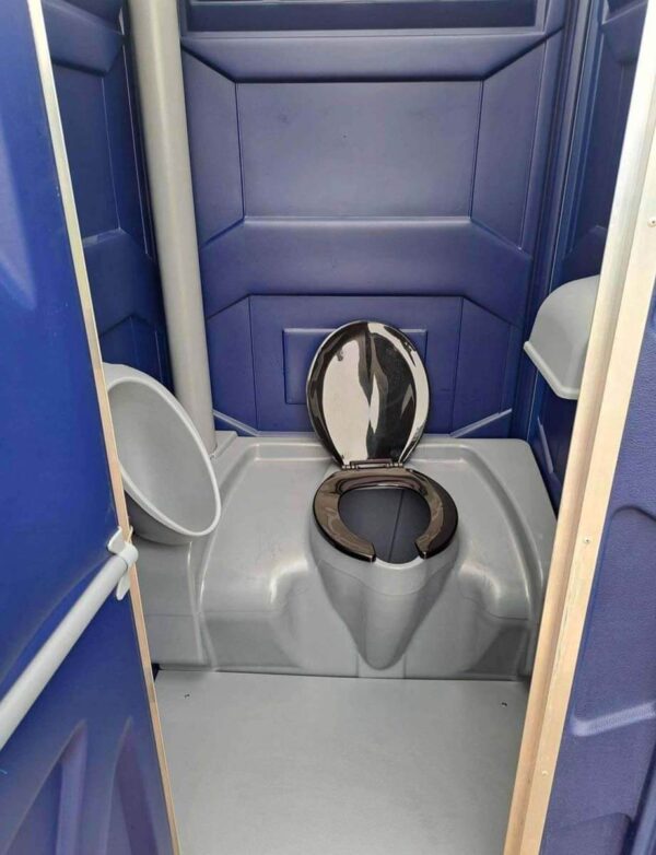 Portable Toilets - Image 6